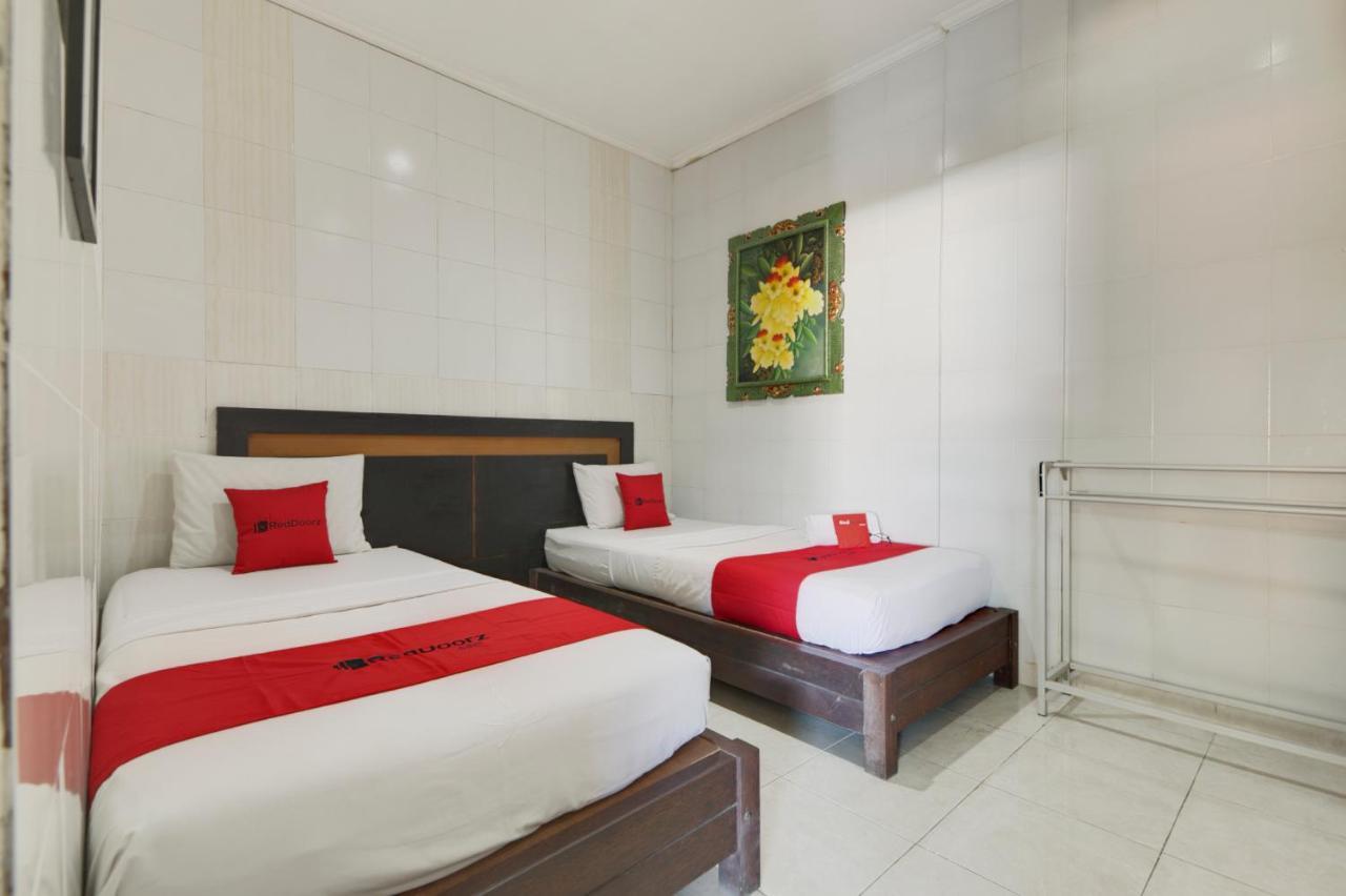 Reddoorz Near Stadion Kompyang Sujana Bali Denpasar Kültér fotó